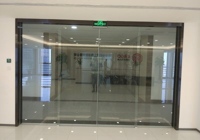 汉峪金谷27层自动门安装案例